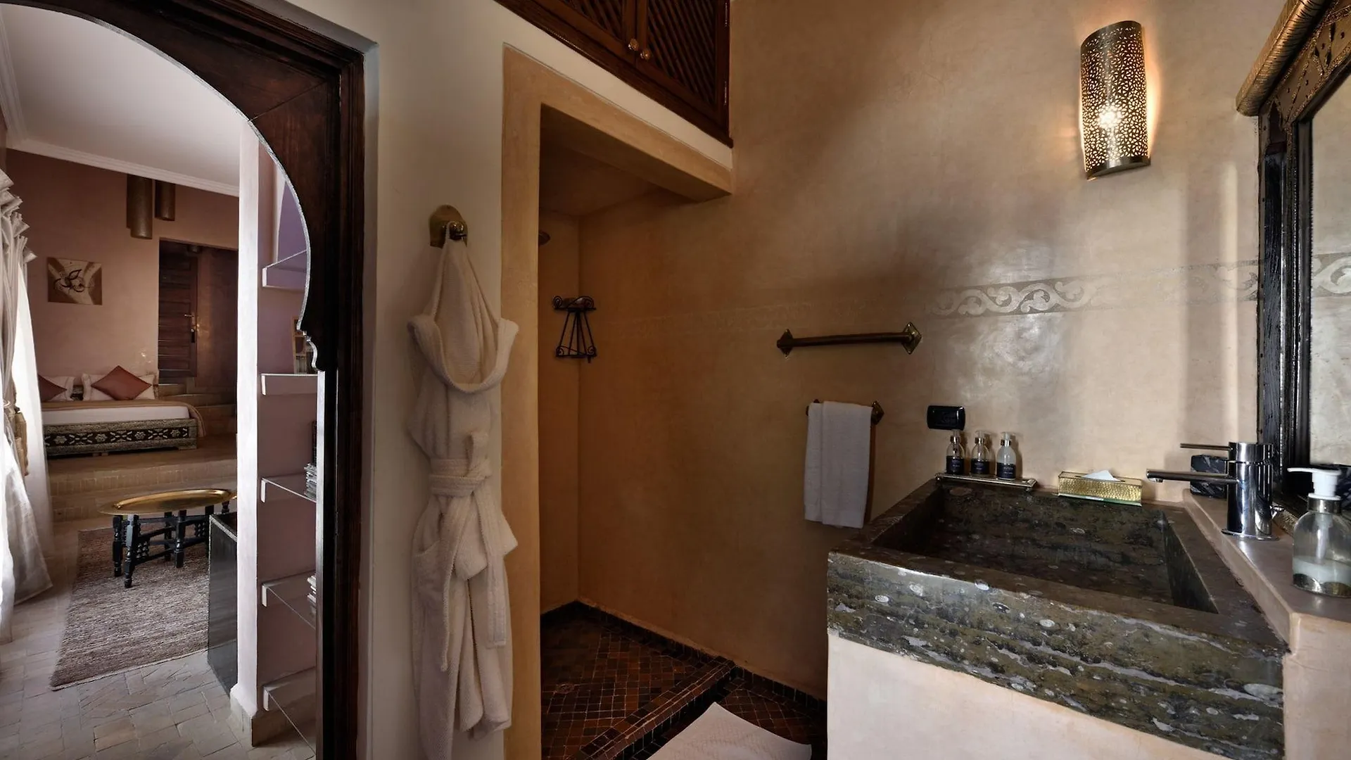 Riad Les Ammonites And Spa Marrakesh