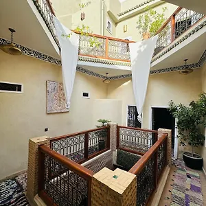 Hna Ben Saleh Riad