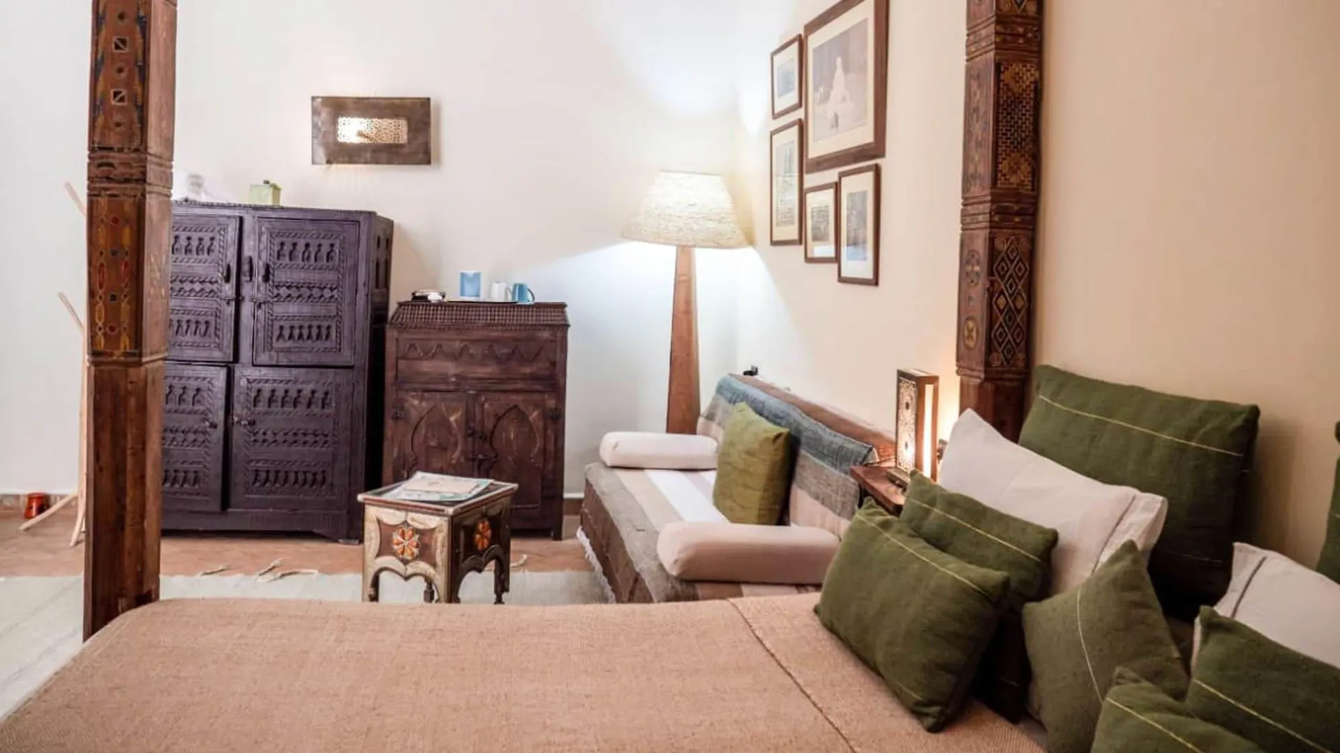 Riad Les Ammonites And Spa Marrakesh