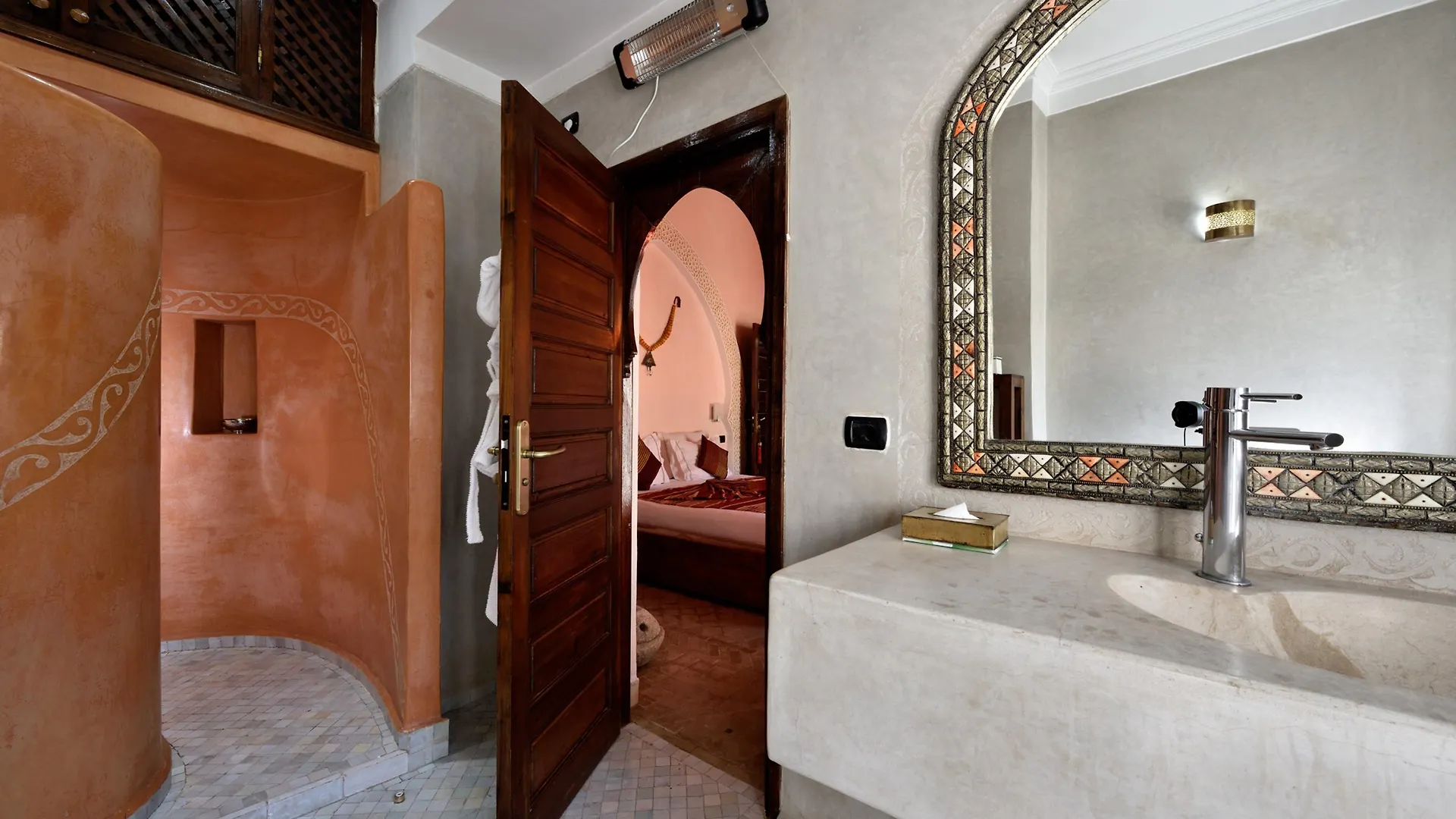 Riad Les Ammonites And Spa Marrakesh