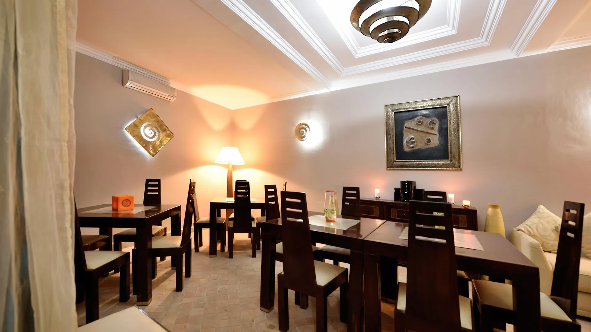 Riad Les Ammonites And Spa Marrakesh