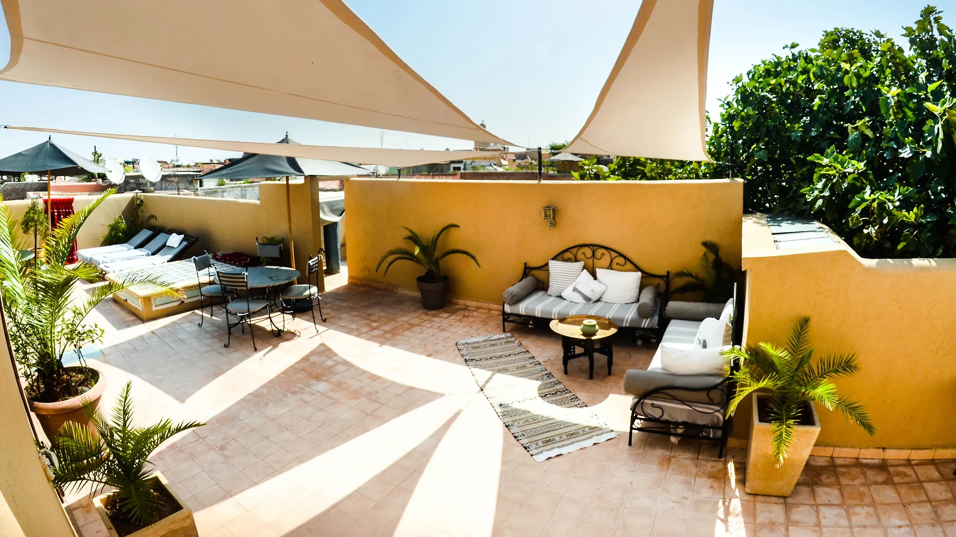 Riad Les Ammonites And Spa Marrakesh