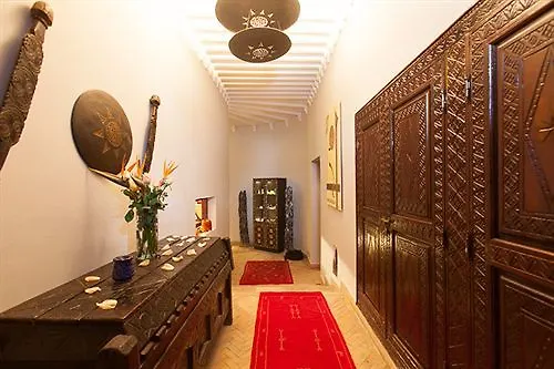 Riad Les Ammonites And Spa Marrakesh