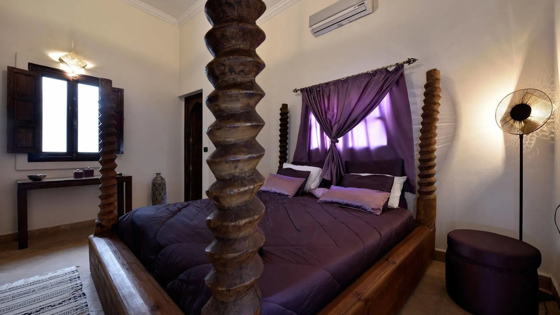 Riad Les Ammonites And Spa Marrakesh