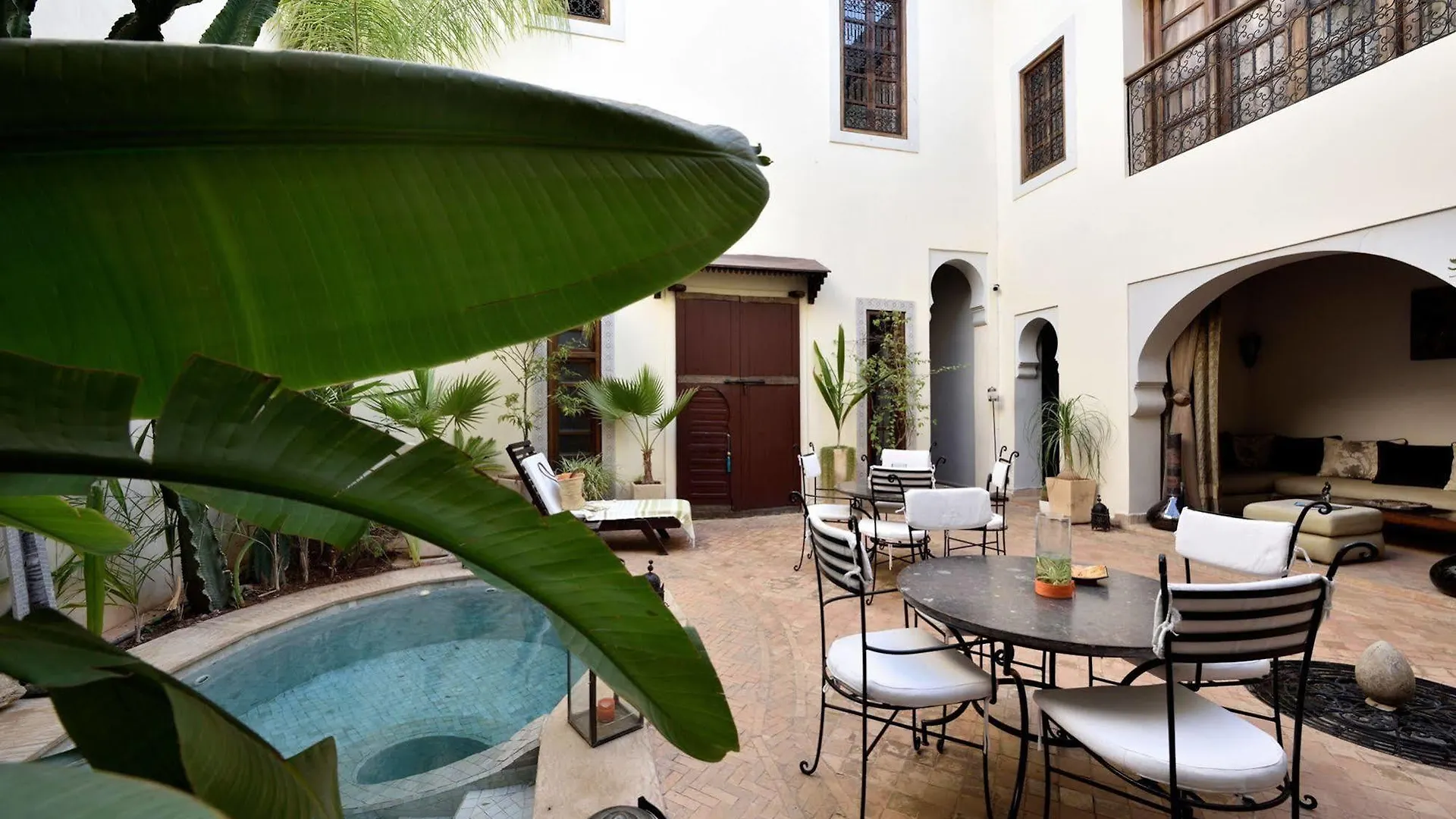 Riad Les Ammonites And Spa Marrakesh